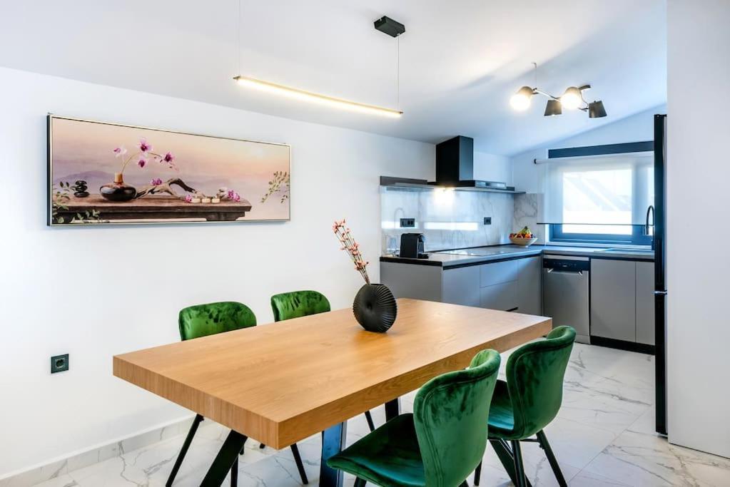 Rhodes Center Luxury #1 Appartement