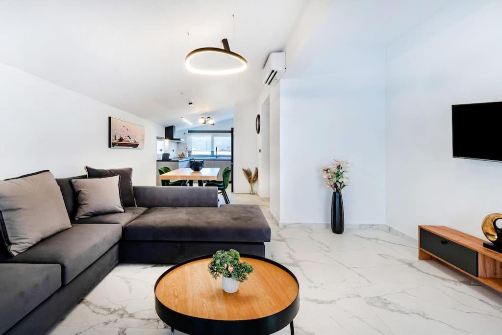 Appartement Rhodes Center Luxury #1 *